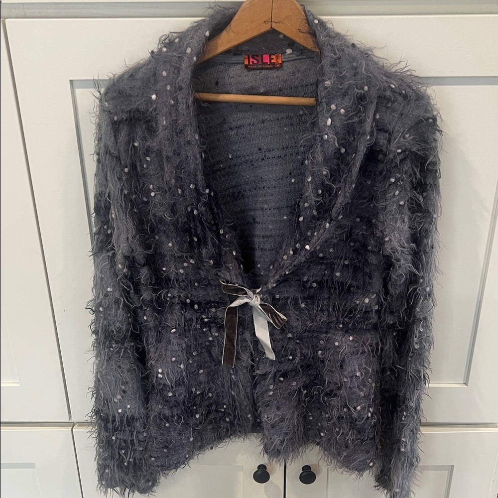 Isle Apparel Gray Textured Cardigan with velvet Ribbon Tie size M